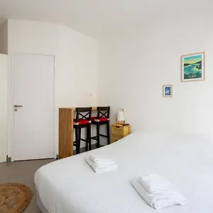 La Liberté 2, Sdb Privative Et Tv, Cuisine Salon Partagés, Confort Et Hypercentre Appartement Brest