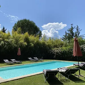 Mas La Pauline De Charme&roulotte Hébergement de vacances Saint-Rémy-de-Provence